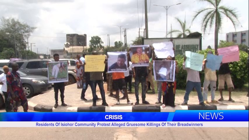 CRISIS: Residents Of Isiohor Community Protest Alleged Gruesome Killings Of Their Breadwinners