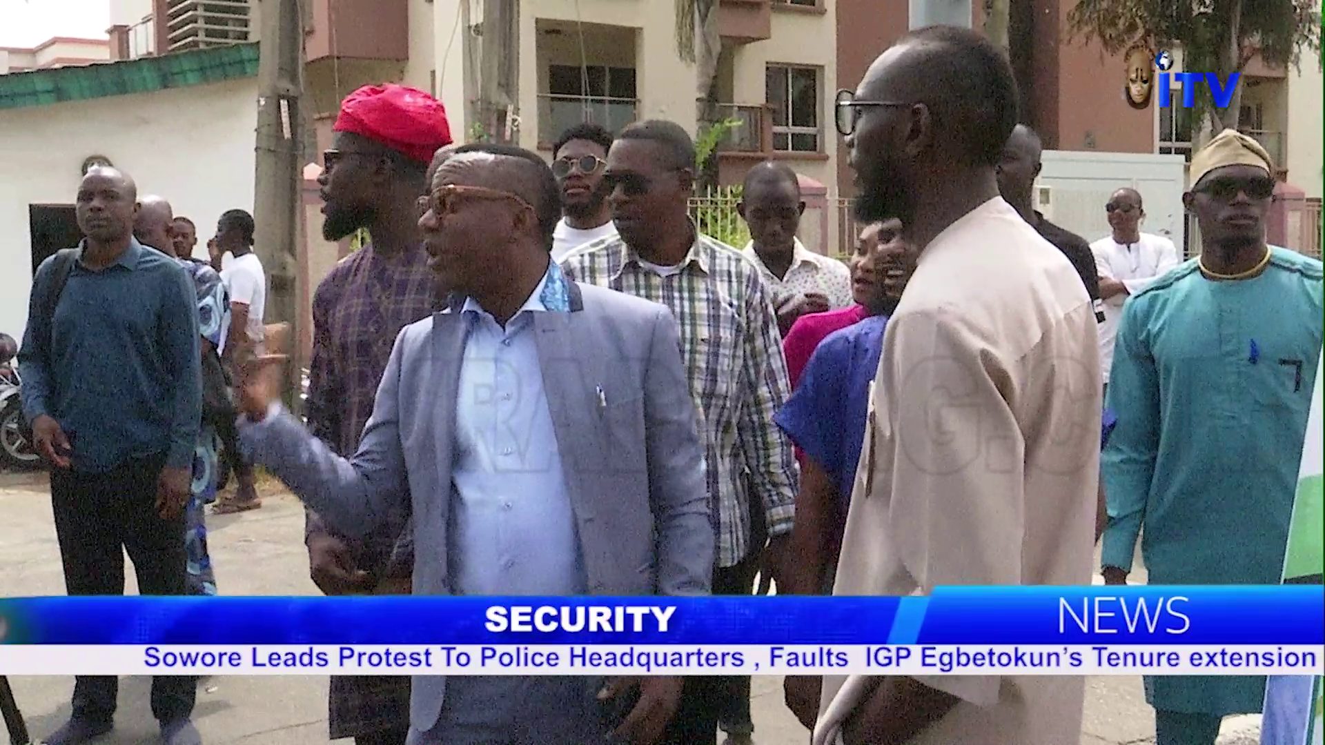 Security: Sowore Leads Protest To Police Headquarters, Faults IGP Egbetokun’s Tenure Extension
