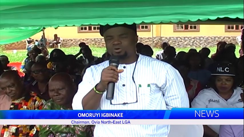 Ovia North-East Local Government Chairman, Omoruyi Igbinake, Bags Award From Workers