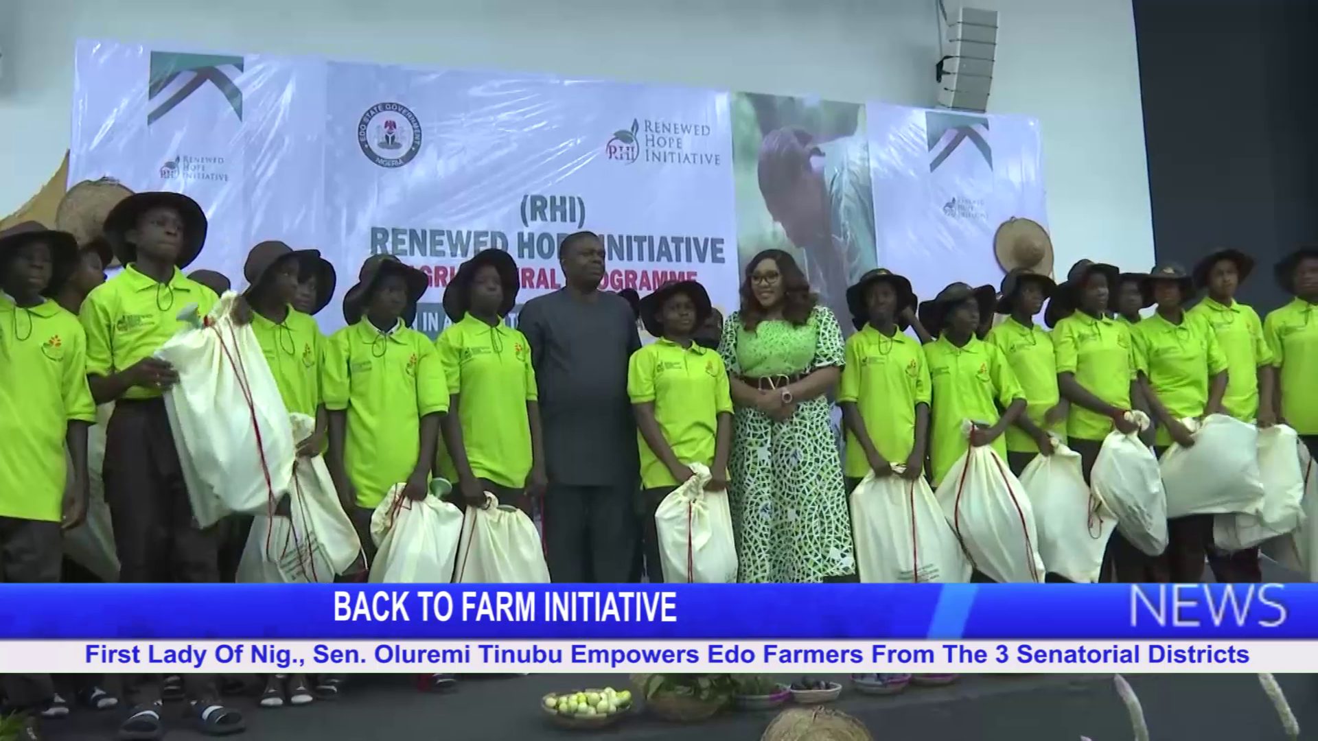 First Lady Of Nig., Sen. Oluremi Tinubu Empowers Edo Farmers From The 3 Senatorial Districts