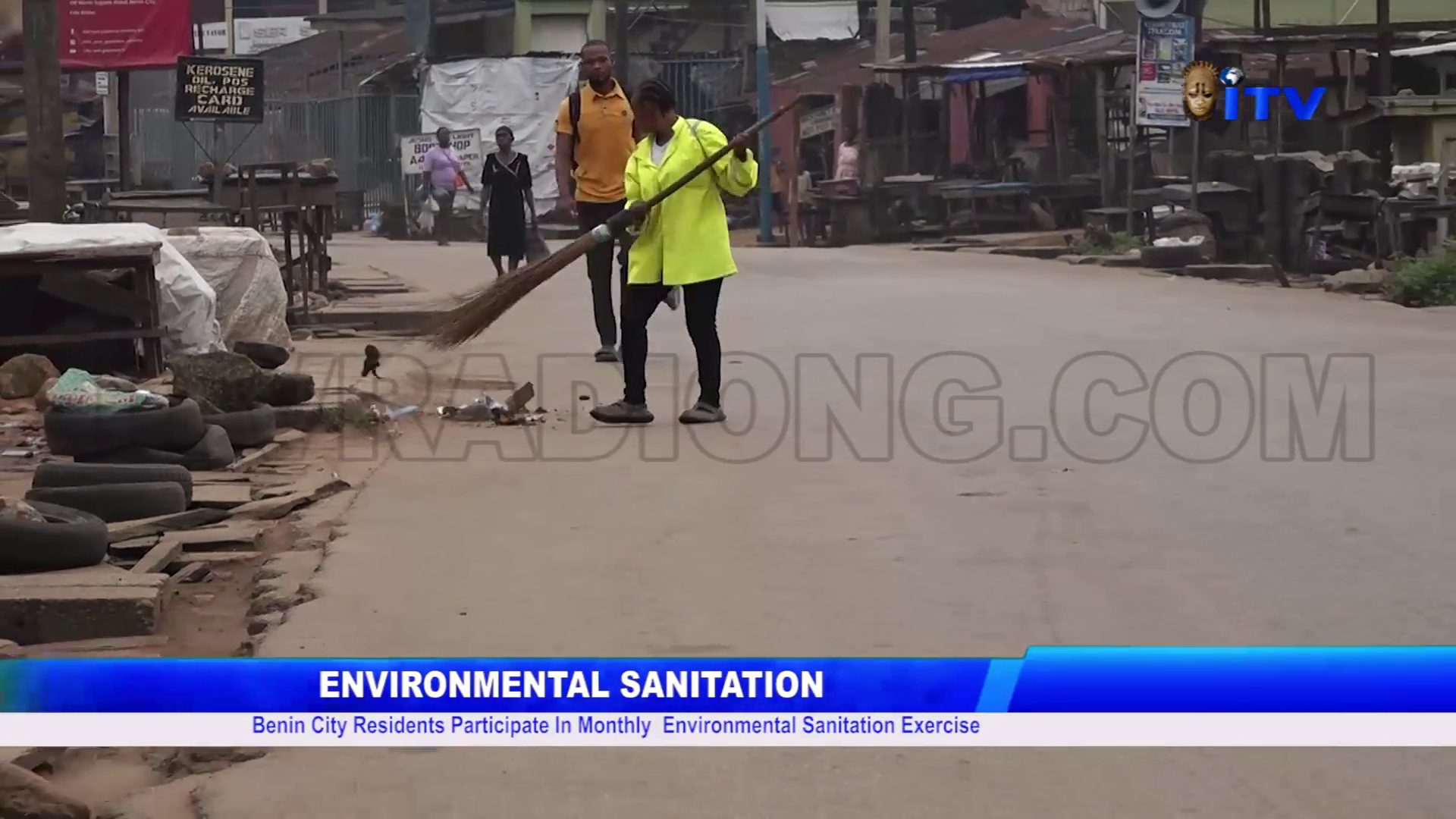ENVIRONMENTAL SANITATION: Benin City Residents Participate In Monthly Environmental Sanitation Exercise