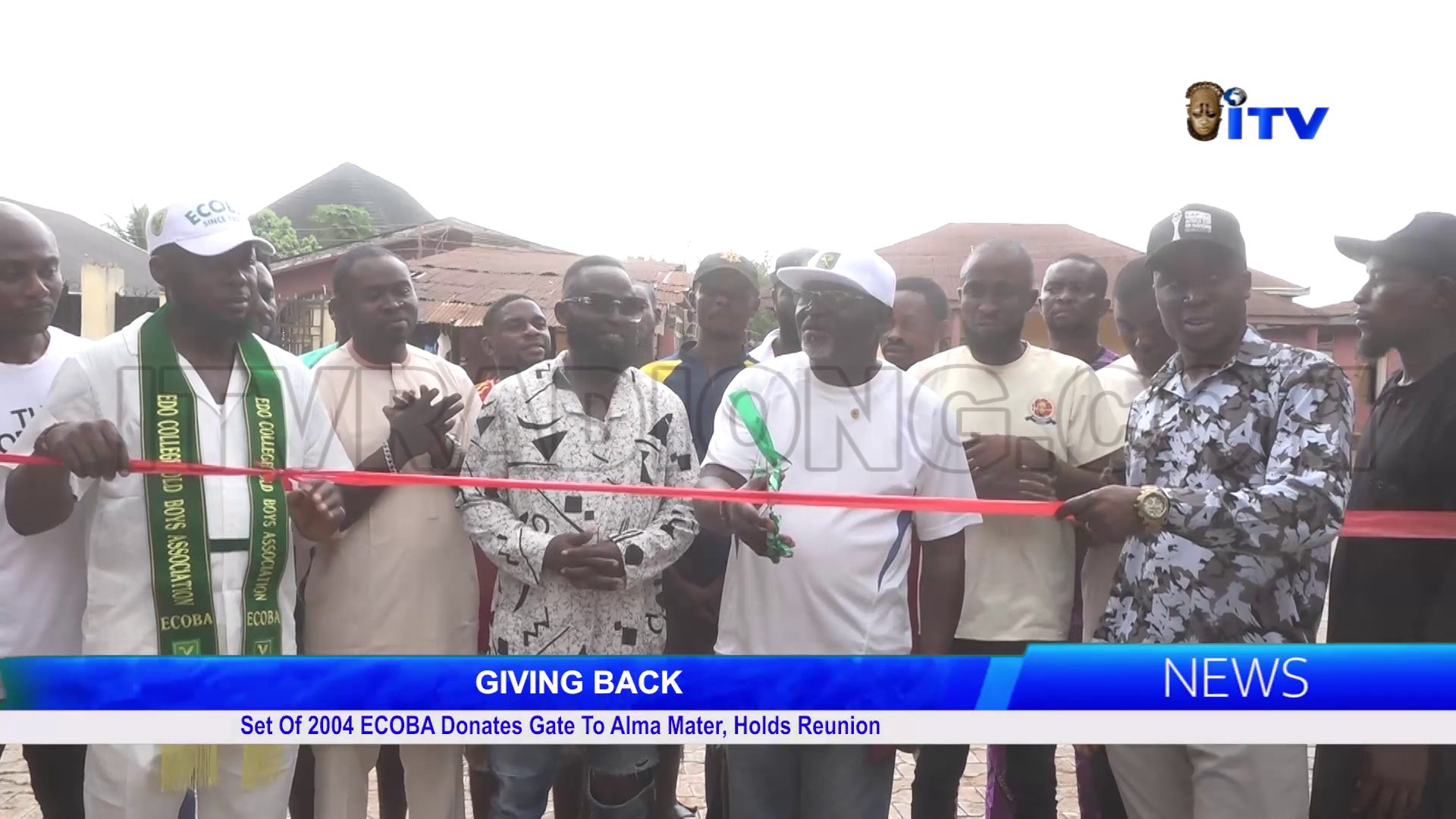 GIVING BACK: Set Of 2004 ECOBA Donates Gate To Alma Mater, Holds Reunion