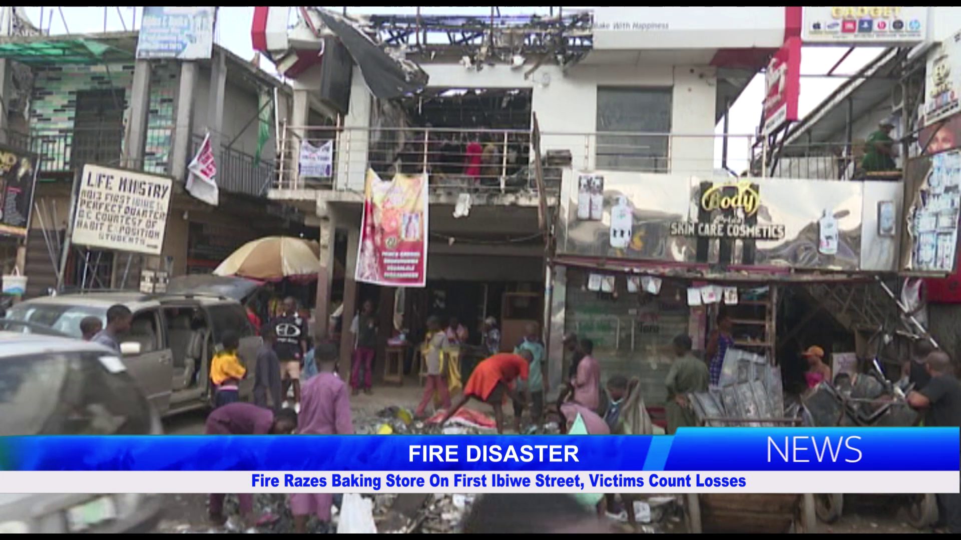 Fire Razes Baking Store On First Ibiwe Street, Victims Count Losses